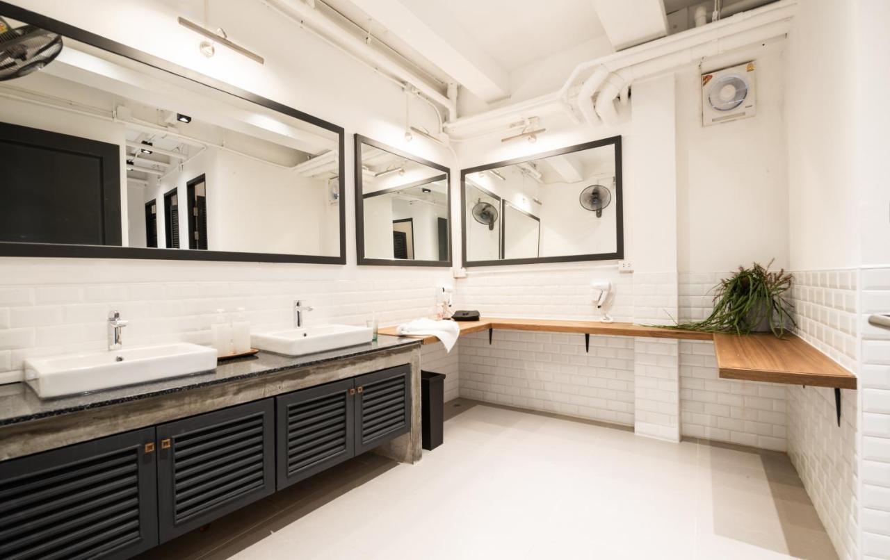 วอร์ม วินโดว์ สีลม Hostel กรุงเทพมหานคร ภายนอก รูปภาพ